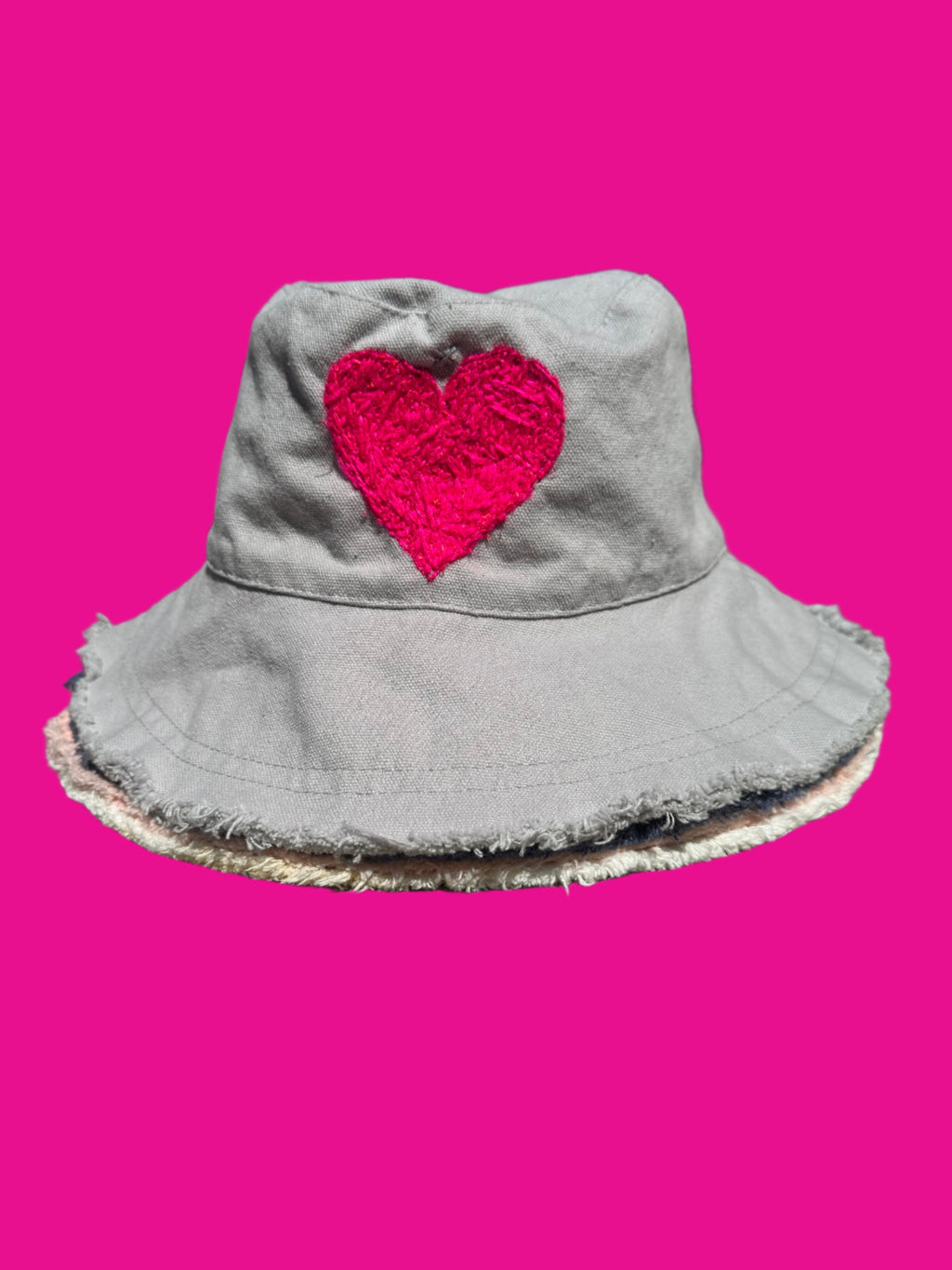 DOVE GREY HOT PINK HEART FRINGE BUCKET HAT