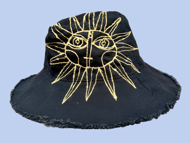FRAYED BLACK COTTON CANVAS BUCKET HAT