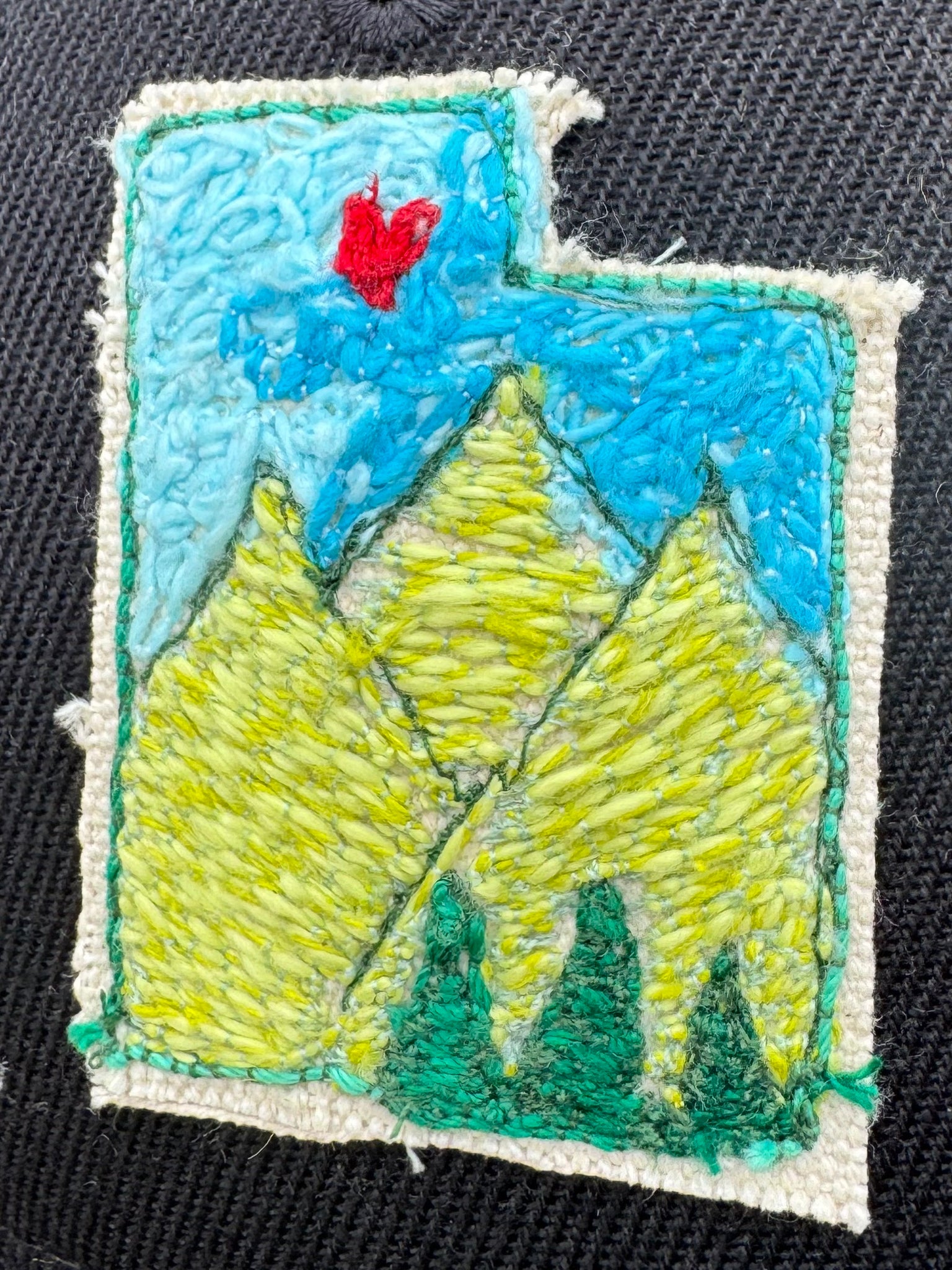 TRUCKER HAT UTAH SUMMER MOUNTAINS PATCH