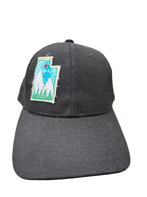 TRUCKER HAT WITH UTAH MOUNTAINS